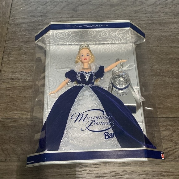 Rare Mattel Barbie Special Millennium Edition Princess Fashion Doll (24154) NRFB - Picture 4 of 10